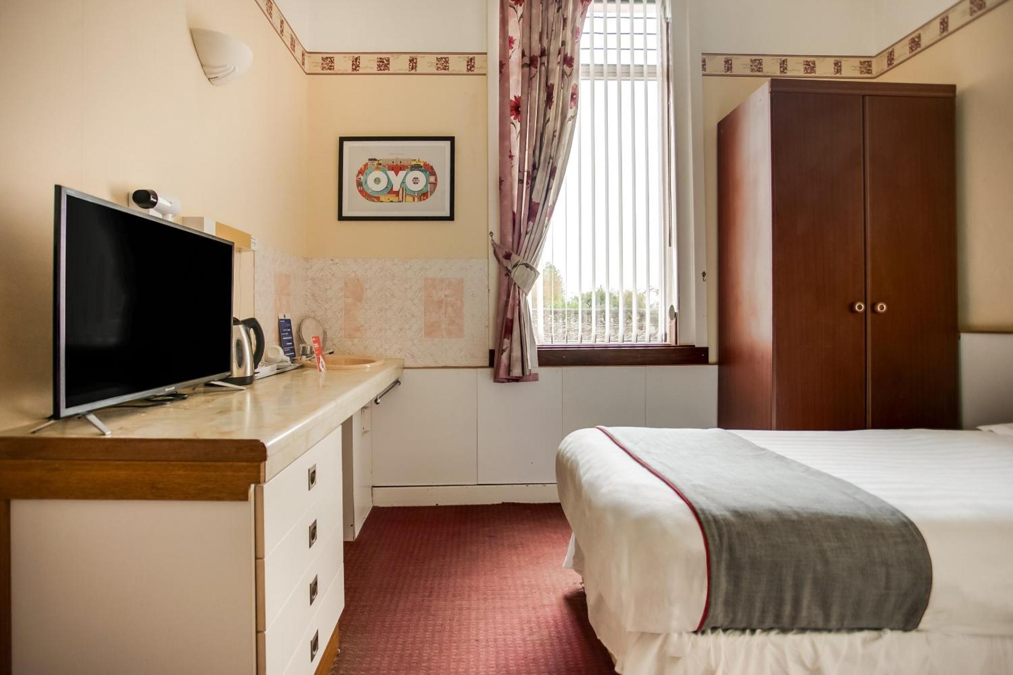OYO Glenpark Hotel Ayr Buitenkant foto