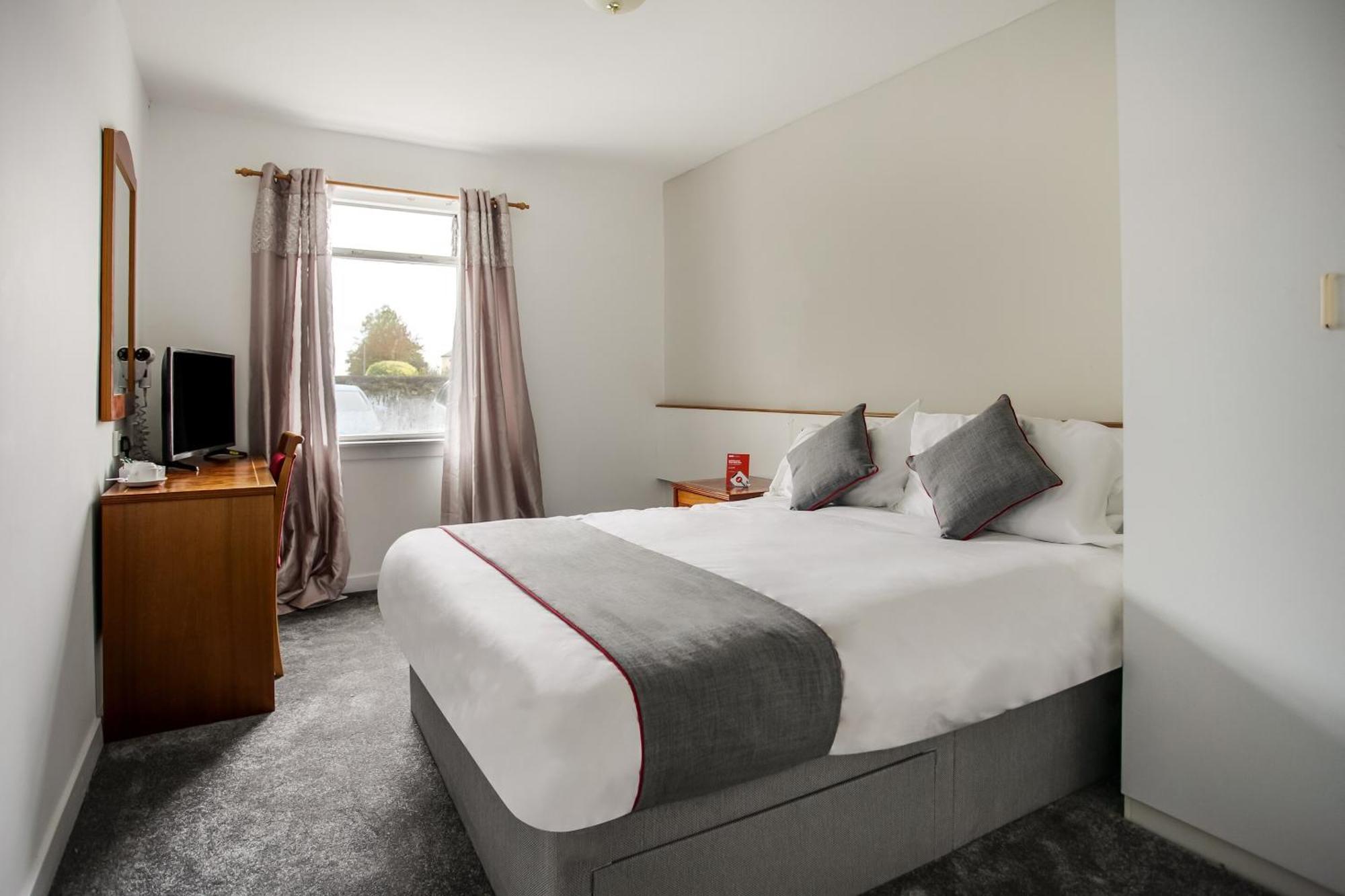 OYO Glenpark Hotel Ayr Buitenkant foto