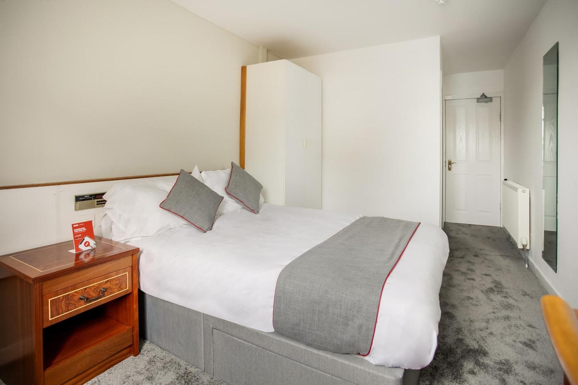 OYO Glenpark Hotel Ayr Buitenkant foto