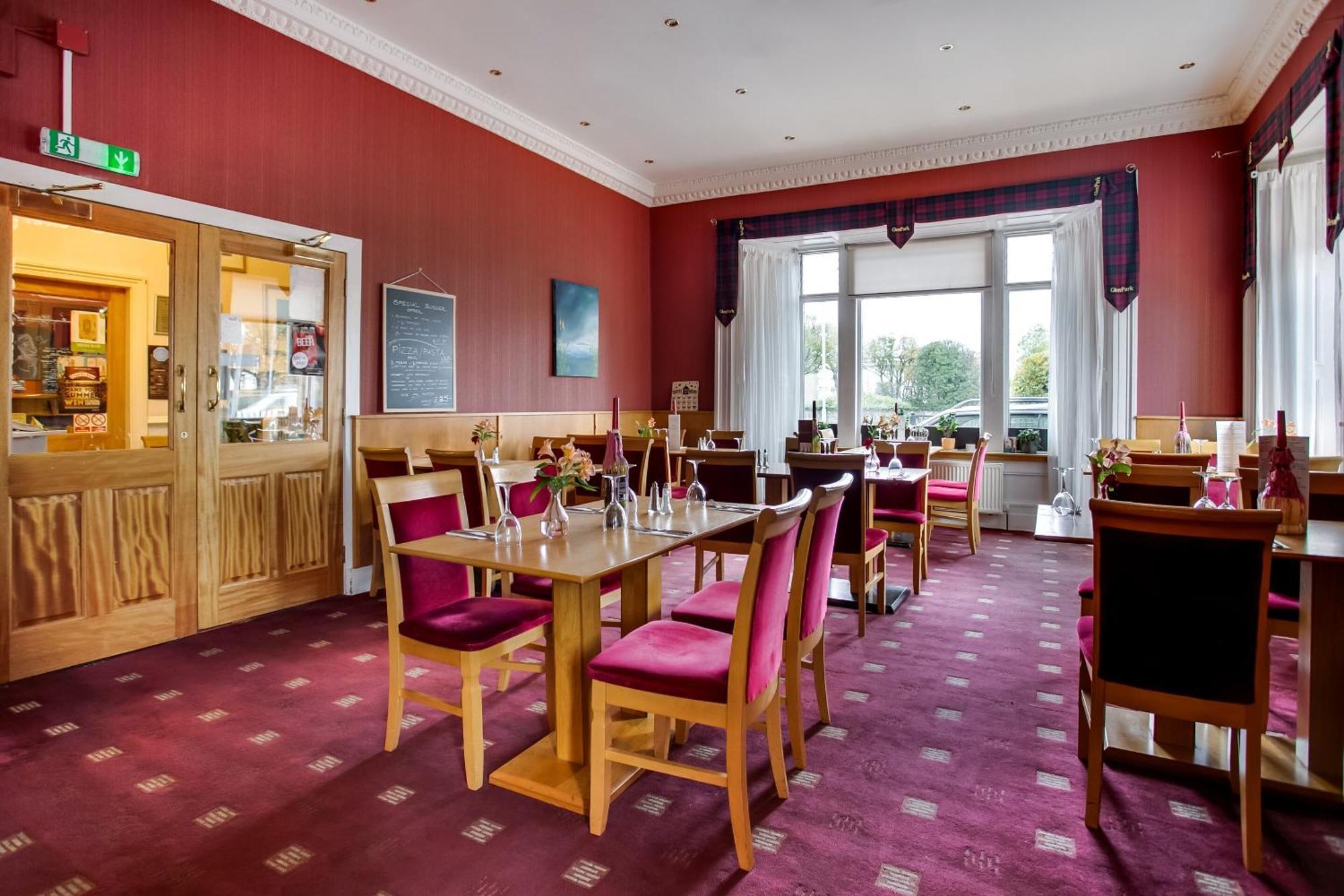 OYO Glenpark Hotel Ayr Buitenkant foto