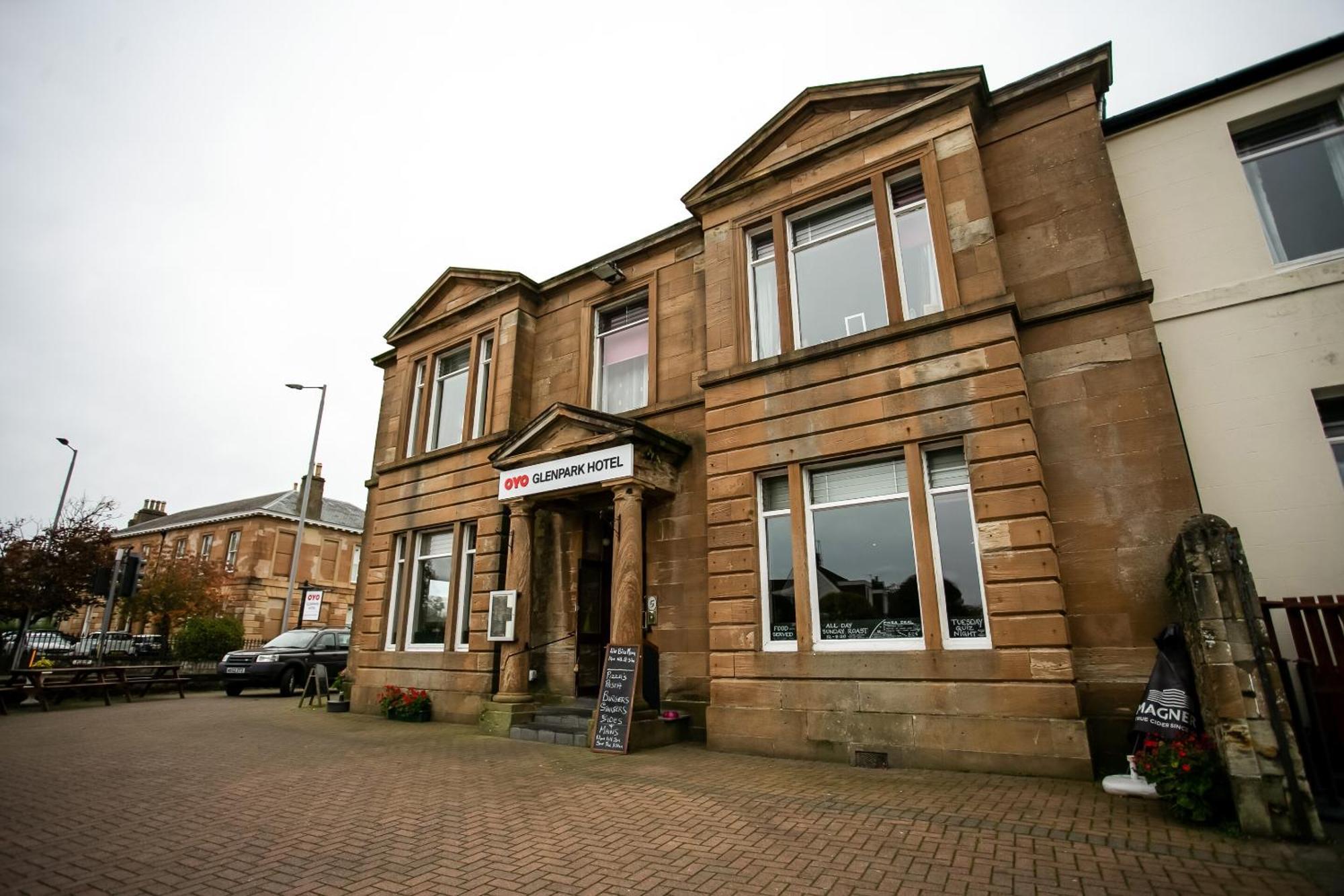 OYO Glenpark Hotel Ayr Buitenkant foto
